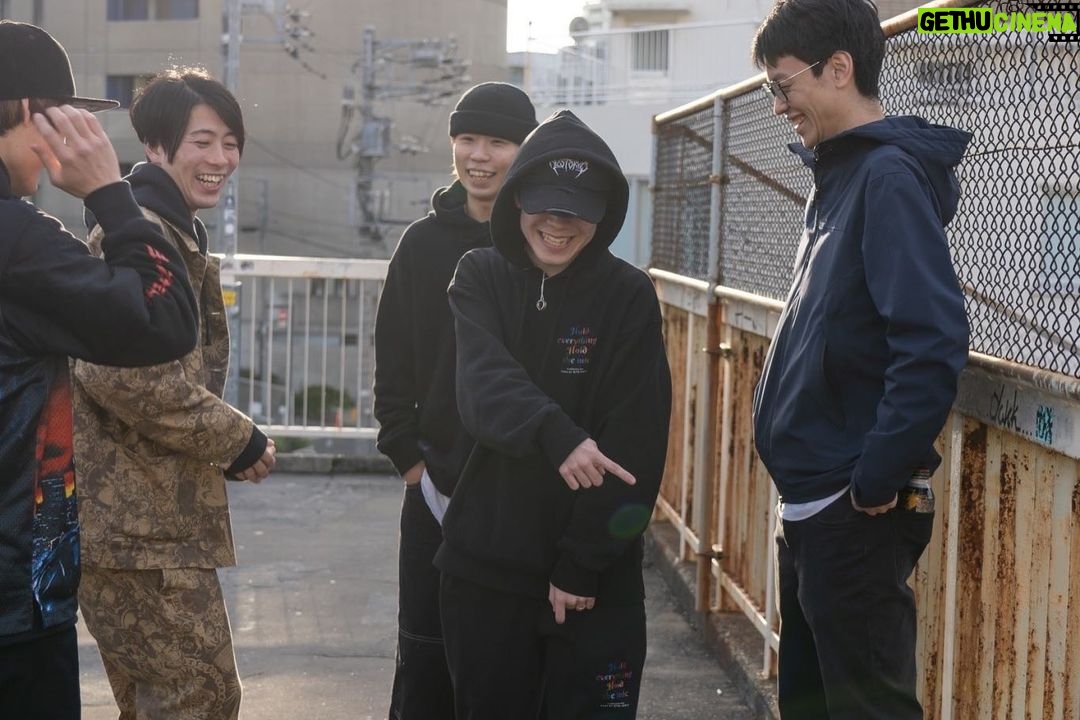 Fuma no KTR - 3.4K Likes - 2月9日 20時 Fuma no KTR×SKRYU×WAZGOGG
「Shake Body」リリースでふ🕺💃