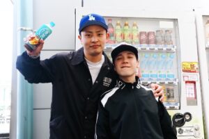 Fuma no KTR Instagram - わがまま聞いてくれる事務所
優しくておもろいマネージャー兼DJ
カッコよくて楽しい友達
いい写真撮ってくれるカメラマン

ホンマにわしって恵まれてますねん
みなさんありがとうございます

photo by @kohkikanai