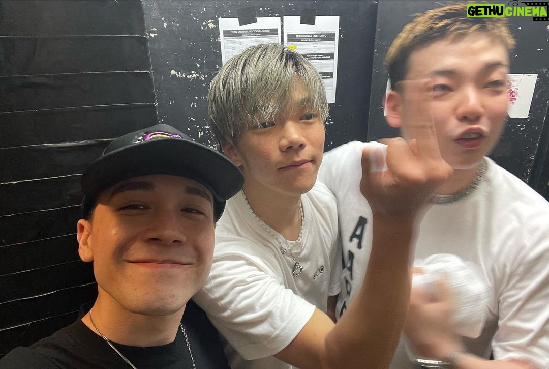Fuma no KTR - 3.5K Likes - 2023 お疲れ様でした
今年は予定が無い日がほぼ無いとんでもなく忙しい年でした
色んな学びを得て来年に活かせそうです
関わってくれた全ての皆様にありがとうございます
来年もよろしくお願いします