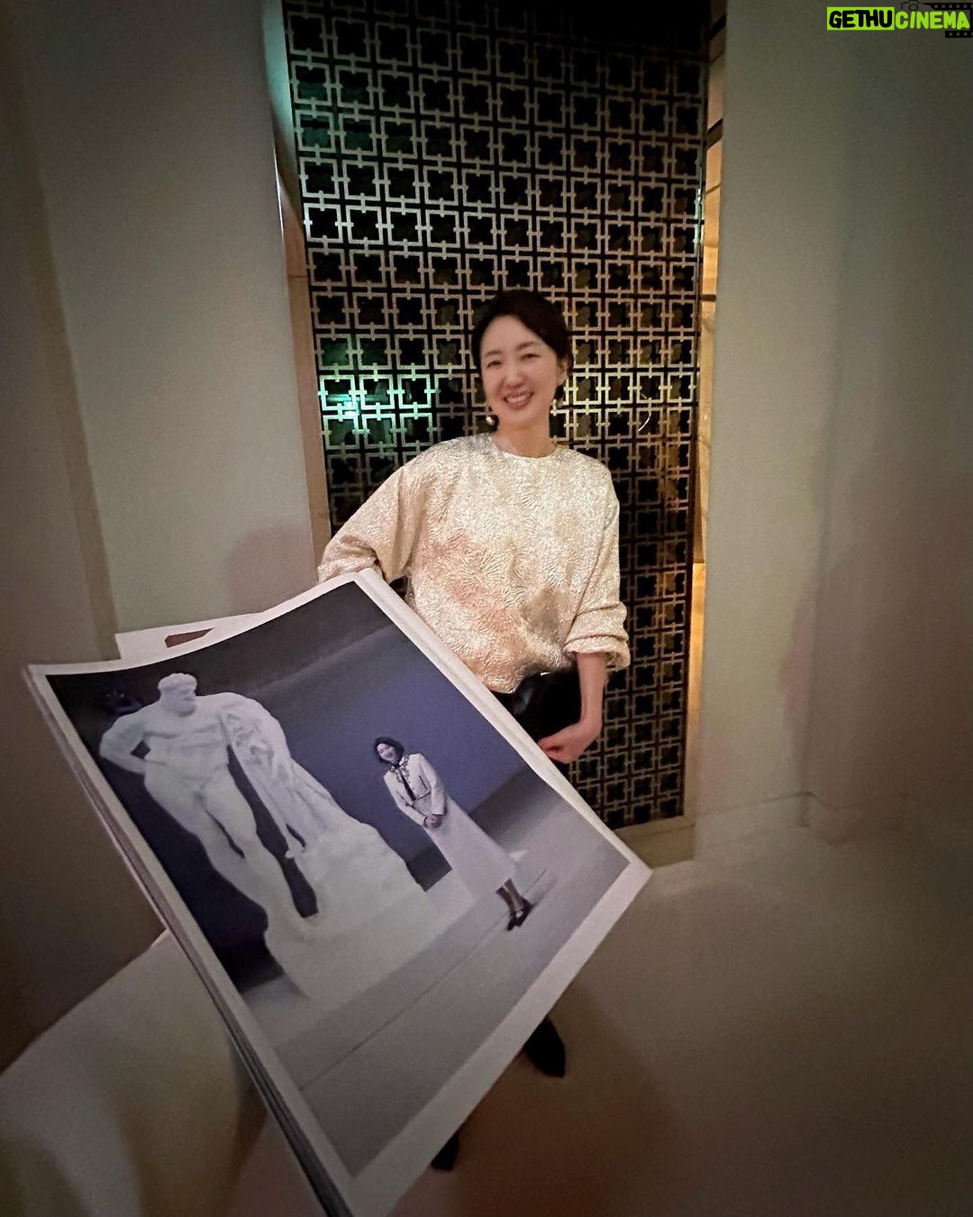 G-Dragon Instagram - Paradise Art Night🎈 Paradise City Korea
