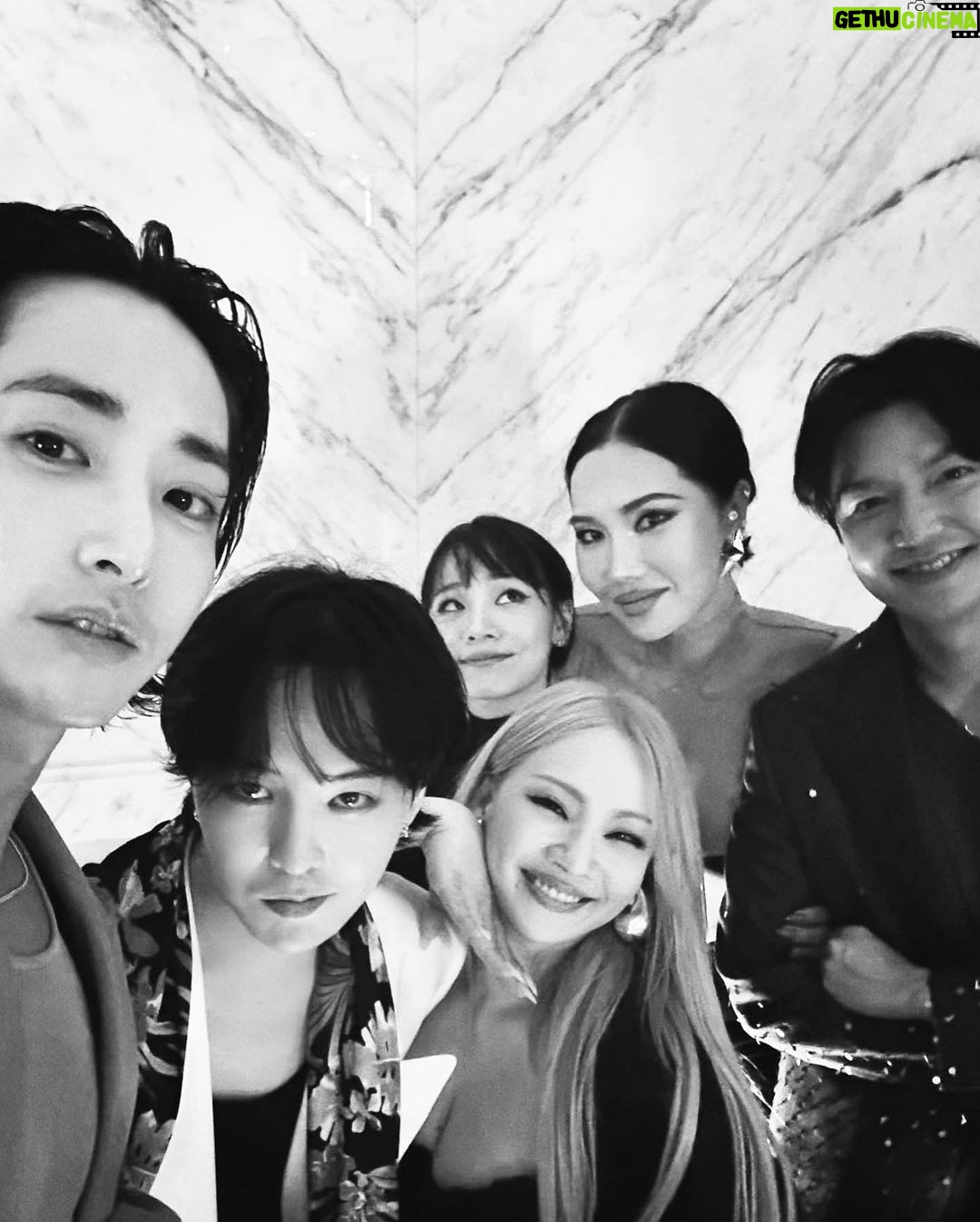 G-Dragon Instagram - Paradise Art Night🎈 Paradise City Korea