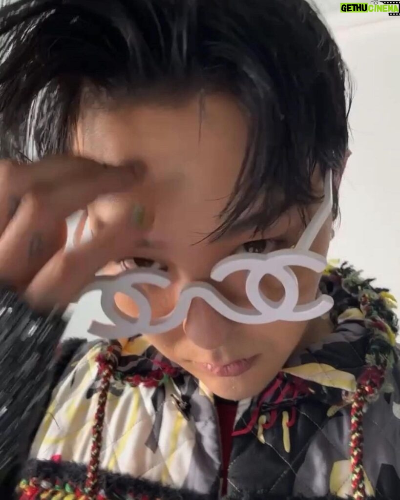 G-Dragon Instagram -