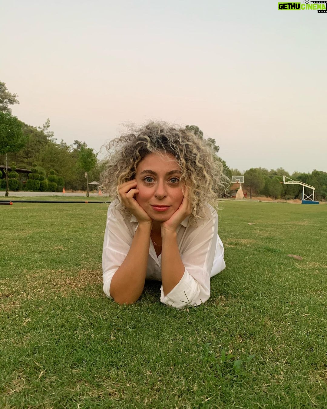 Gözde Şencan - 5.3K Likes - 🌸