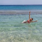 Gözde Şencan Instagram - #endlesssummer 🌊 @begumctaskin 🧡 Paradise Beach Resort Mykonos