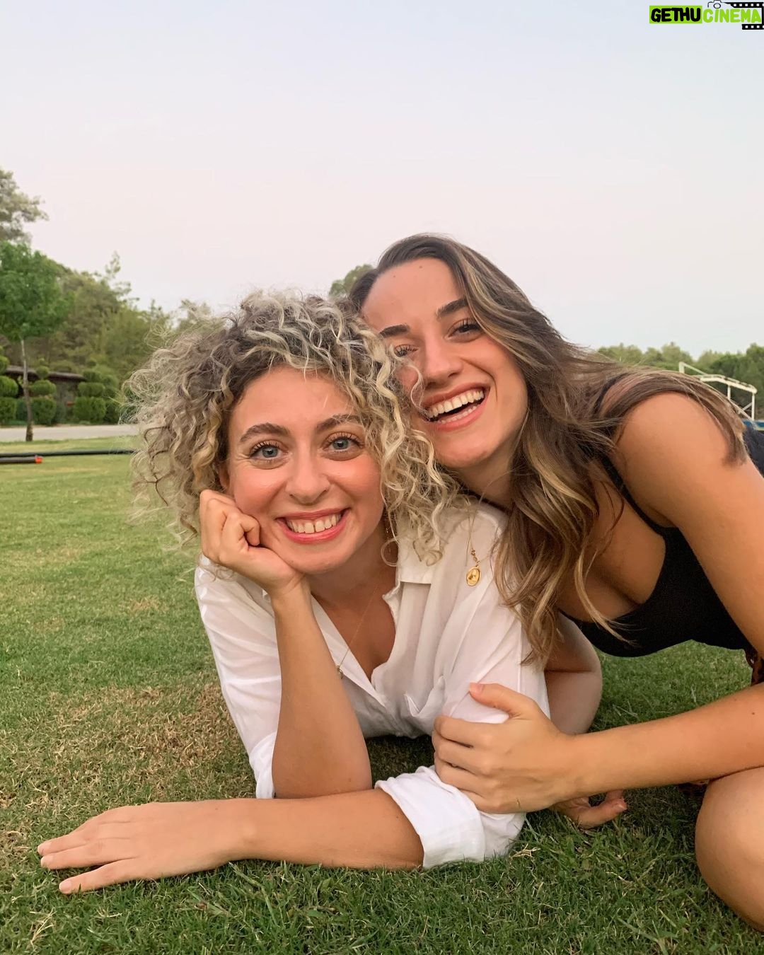 Gözde Şencan - 5.3K Likes - 🌸