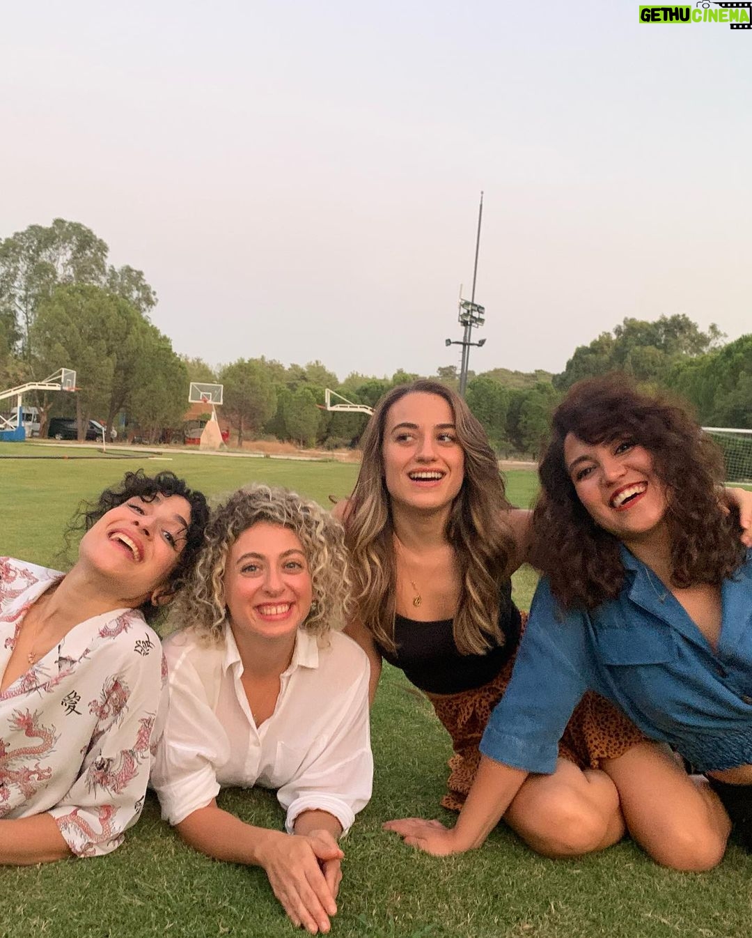 Gözde Şencan - 5.3K Likes - 🌸
