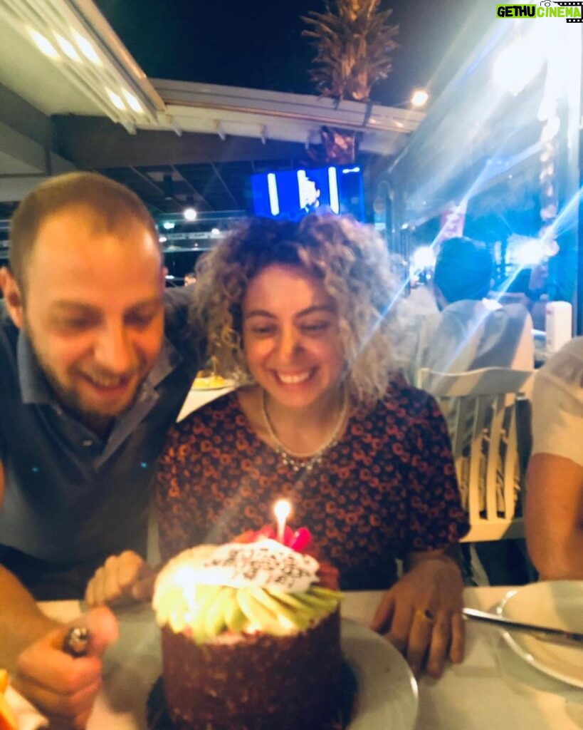 Gözde Şencan Instagram - Herzaman beraber kutlamak nasip olur inşallahhhh 💗💗💗 @sencanatahan happy birthday to me 🥳🥳🥳
