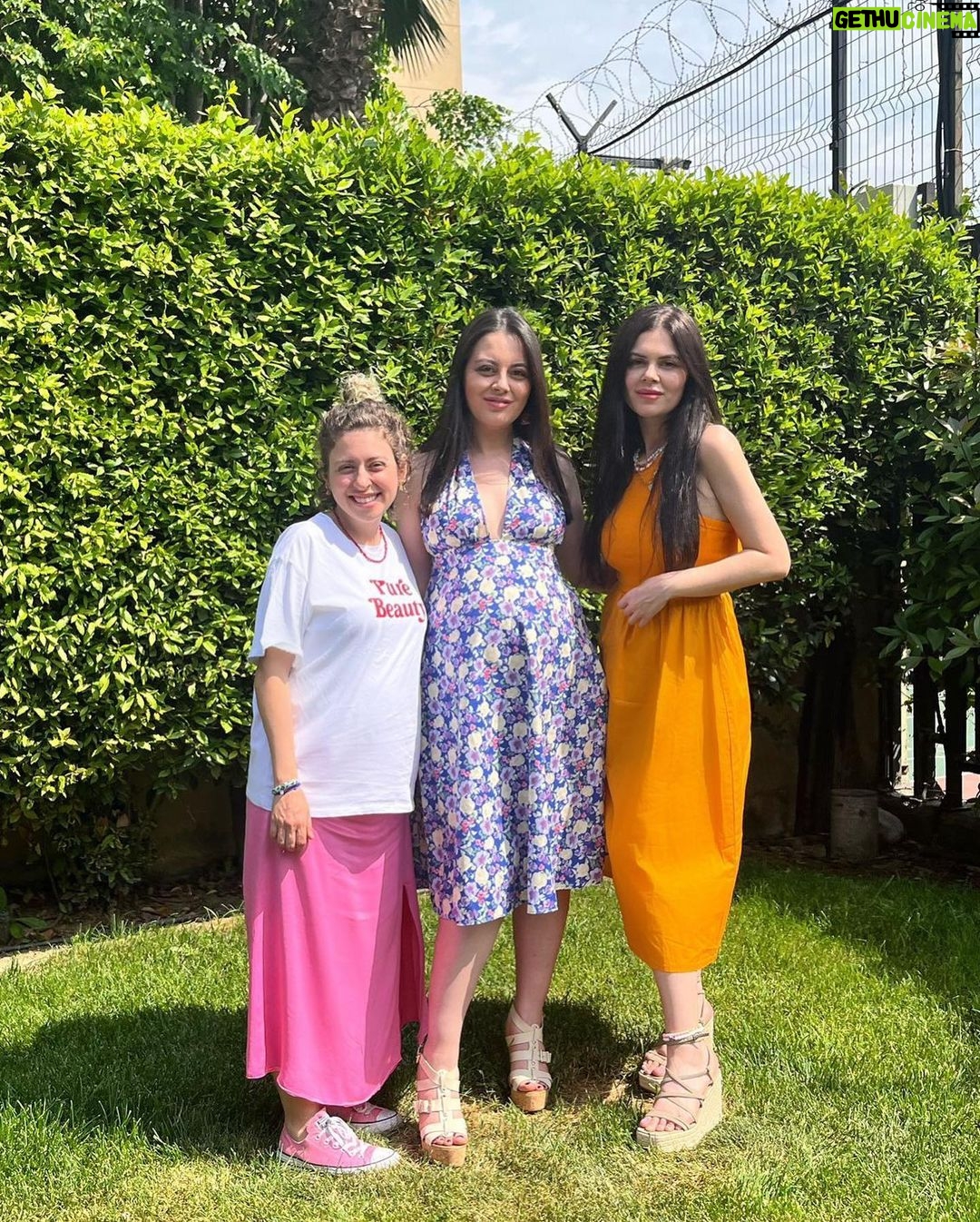 Gözde Şencan - 2.2K Likes - Asena #babyshower 🥳🥳🥳 Alara #doğumgünü 🎉🎉🎉 veee son fotoğraf - 😊☀️ - 5.ay / 8.ay 👊🏻👊🏻👊🏻 💗💗💗💗💗💗💗💗💗💗