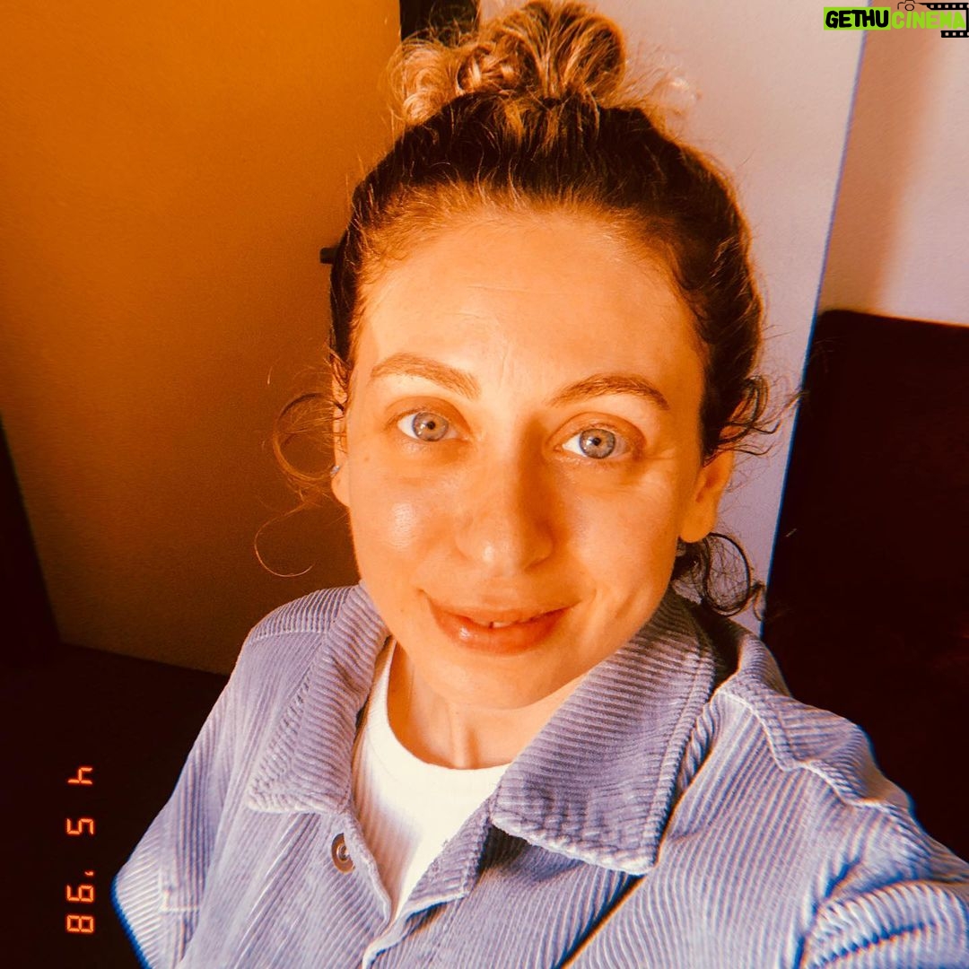 Gözde Şencan - 3.8K Likes - #selfietime 🙋🏼♀️