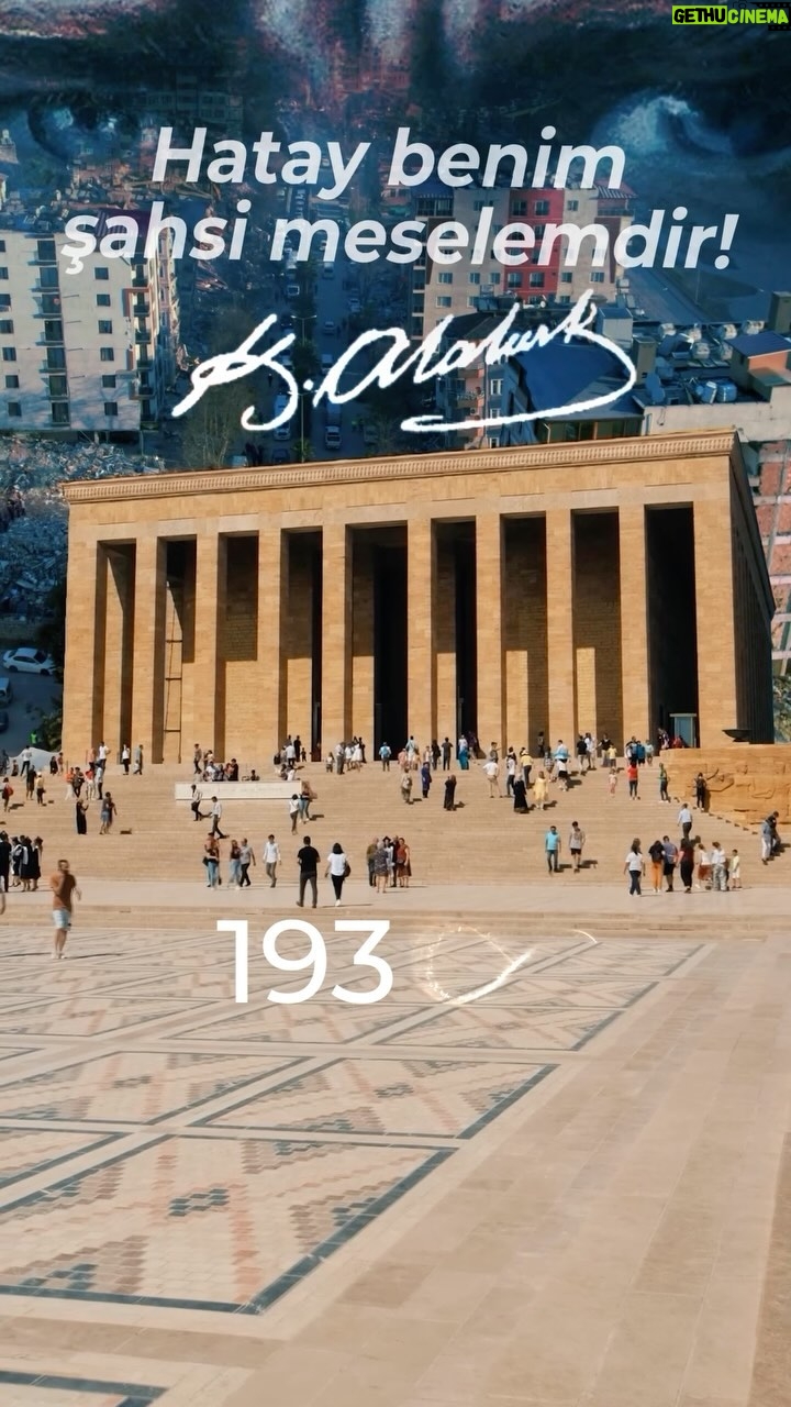 Gülben Ergen Instagram - Beni görmek demek, mutlaka yüzümü görmek değildir. Benim fikirlerimi, benim duygularımı anlıyorsanız ve hissediyorsanız bu kâfidir. #MustafaKemalAtatürk Yarın, üstün bir çabayla #10Kasım a @cocuklargulsundiye İskenderun Anaokulumuzun açılışını denk getirdik🇹🇷 Hatay’da dördüncü anaokulumuz… Türkiye genelinde 50.Anaokulumuz. Gururluyum🇹🇷