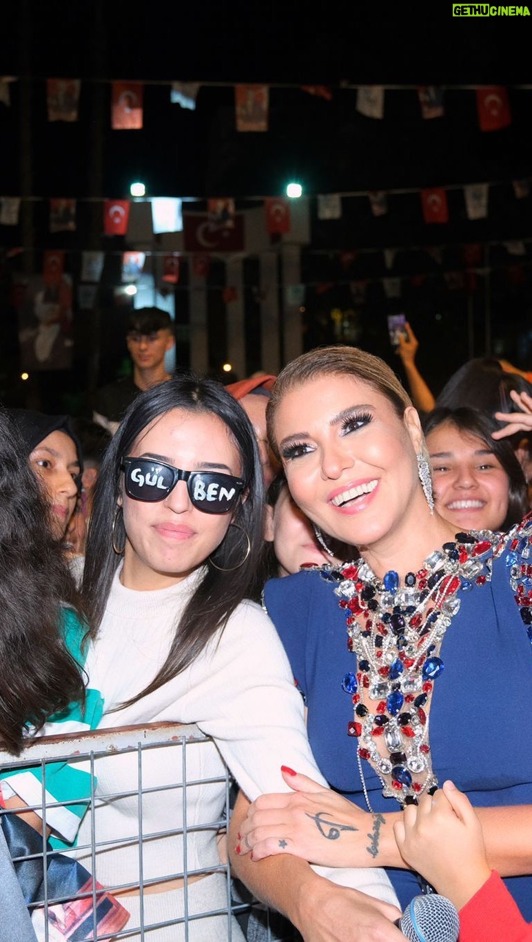 Gülben Ergen Instagram - Unutmayın ki biz♥️