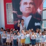 Gülben Ergen Instagram - Ey Büyük #Atatürk 🇹🇷 Açtığın yolda, gösterdiğin hedefe durmadan, yılmadan yürüyeceğime and içerim🇹🇷 #cumhuriyet100yaşında