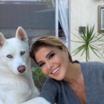 Gülben Ergen Instagram - Dallas ile başlayıp, Losangeles ile devam eden #cumhuriyet in 100.Yıl kutlamaları kapsamındaki konserlerimize döner dönmez Antalya’da devam edeceğim🇹🇷 Amerika’da yaşayan #Türk vatandaşlarımızı, dostlarımı böylesine özenli hazırlandıkları, değer verdikleri için hiç unutmayacağım 🇹🇷 Cumhuriyetimizin 100.Yılında, Amerika da böylesine müthiş iki baloda sahne alarak kutlamak gurur vericiydi🇹🇷 Dallas’ta @bridge2turkiye ile tanışmak❤️ @sadumang @turksotx @livedreammore @atasc_sd ile elele vermek❤️@cocuklargulsundiye ülkemize fayda sağlamak muhteşemdi🇹🇷 Not: Pilav ile fotoğraf ve türk kahvesi için teşekkürler canım @sinemaltin @rahmanaltin Hollywood, California
