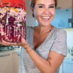 Gülben Ergen Instagram – Çift lahanalı #enerci turşusu😅