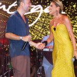 Gülben Ergen Instagram - 💛Manisa’nın Kurtuluş Konserlerinde 40 bin kişiydik dün akşam. Yıllardır şarkılarını severek okuduğum, milyonlarca dinlenmeye ulaşan #aşklaaynıdeğil #gidengünlerimoldu şarkılarımın sahibi, birlikte çok güldüğümüz ve başarılı olduğumuz can @oguzhankoctv ile sahnede birlikte olmak çok keyifliydi💛 İyi ki dostluk, iyi ki kardeşlik ve iyi ki şarkılarımız💛 @manisabsb @oguzarinmis @pollproduksiyon @yurekliahmet_ @busraazararsiz @g.led.animation @mustafa.kap @elchinle @arasozgur