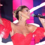 Gülben Ergen Instagram - İşimi tüm detaylarıyla ciddiye alıyor ve detaylara özen gösteriyorum. 🌠20 Ekim’de Dallas Konserimizin biletleri tükenmiş. Teşekkürler Amerika 🇺🇸 21 Ekim’de Los Angeles konserimiz var 🎫 🌠Kafanızı karıştıran, sizi yoran insanlardan uzaklaşın… Yediğiniz, içtiğiniz şeylere dikkat ettiğiniz kadar, görüştüğünüz insanlara dikkat edin… Eleyin, azaltın… Hayatınız ışık saçsın… Hayırlı cumalar, şahane bir haftasonu diliyorum hepinize.