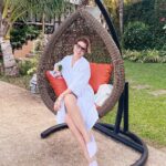 Gülben Ergen Instagram - Beslenmenin önemi hayatımızın o kadar önemli ve büyük bir dilimini kapsıyor ki… Çiğ yemek Çay kahve alışkanlığını frenlemek. Çorba ve su içmeyi çoğaltmak. Un Şeker ikilisinden uzak durmak. Phuket #TheLifeCo ailesine kendime ayırdığım bu beş gün için çok teşekkür ederim 🥒🥦🥕🥗🥥🥭🍋
