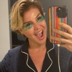 Gülben Ergen Instagram - Beslenmenin önemi hayatımızın o kadar önemli ve büyük bir dilimini kapsıyor ki… Çiğ yemek Çay kahve alışkanlığını frenlemek. Çorba ve su içmeyi çoğaltmak. Un Şeker ikilisinden uzak durmak. Phuket #TheLifeCo ailesine kendime ayırdığım bu beş gün için çok teşekkür ederim 🥒🥦🥕🥗🥥🥭🍋