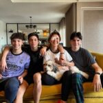 Gülben Ergen Instagram - Yaşama sımsıkı tutunmaya sebebi olanlara selam olsun 👋
