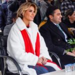 Gülben Ergen Instagram – Adıyaman Gölbaşı’nın gül yüzlü evlatları, can anneler sarıp sarmaladık birbirimizi bugün. 

Kelimeler yetersiz yaşadığım, hissettiğim, gördüğüm hassasiyetin, vefanın karşısında…

Göğüs kafesim genişliyor mutluluktan. 
Yaşama sevincim, yaşama dair umutlarım çoğalıyor. 

Ya bana hediye edilen o tablo? 
Halk Eğitim Merkezi resim öğretmeni iki hocanın eseri o tablo. 
Ağabeyimle oğullarımı yanyana hiç görmedim ben😔
Nasıl bir ince düşünmek bu? 
Hayatıma imza atan bu tabloyu hiç unutmayacağım @alya_sanat_atolyesii 
@karakalemsiparis.02 
@omgugur 
@esatdemirel 

51.Anaokulumuzu açtık🇹🇷
52.Anaokulumuz Hatay/Samandağ da açacağız. 
Ne zaman mı? 
6 Şubat ta #depremiunutmaunutturma
