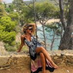 Gülben Ergen Instagram – Telefonda temizlik yapıp bolca fotoğraf silerken kıyamadıklarımı paylaşıyorum :) 

#merkürretrosu etkisi 🧹 

#temizlik 
#silgitsin 
gel #2024 🎄 Calella de Palafrugell