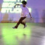 Gabe De Guzman Instagram - GATTI 💨 @travisscott ————————————— this that 2023 energy right here. studio: @eightyeightstudiosla 😈 filmed: @torikumre 🎥 ———————————— #GabeDeGuzman #Dance #LA #HipHop #Class #Viral #Explore #Trending