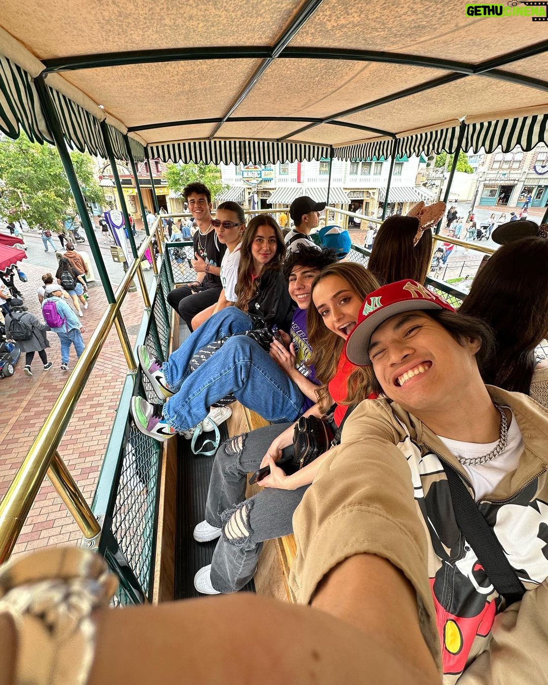 Gabe De Guzman Instagram - acted a fool in april. 🤡
