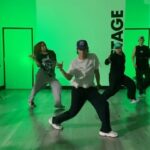 Gabe De Guzman Instagram - HALLE BERRY. 💥 @hurricanechrisofficial ———————————————————— choreo: 🙋🏻‍♂️ squad: @katuhleen @sayaka_okuno ❤️‍🔥 studio: @offstagebygrv 💯 —————————————— #GabeDeGuzman #Dance #HipHop #LA #Class #Viral #Explore #Trending #GabeDeGuzmanChoreography