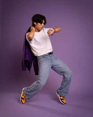Gabe De Guzman Instagram - my name is Gabe De Guzman and still available for all your student portrayal needs. 😁💜

📸: @monseeworld