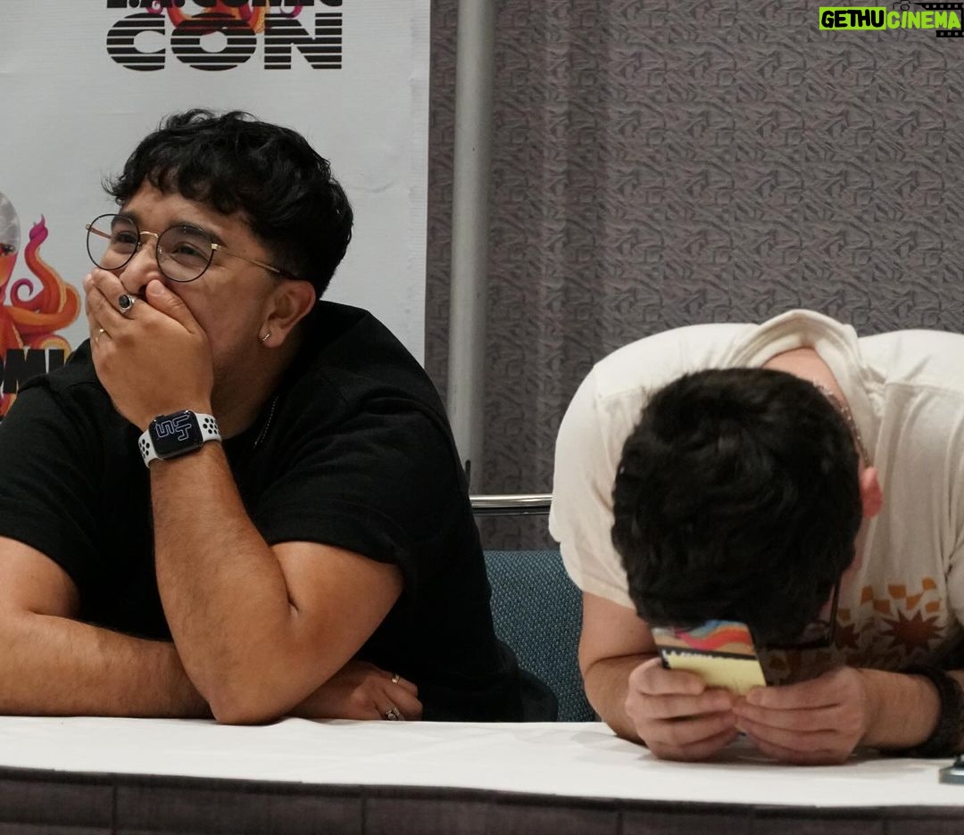 Gabe Dunn Instagram - What a cute little time had by all at the trans masc rep panel at LA Comic Con. @avi_roque and I fell in love as you can clearly see.