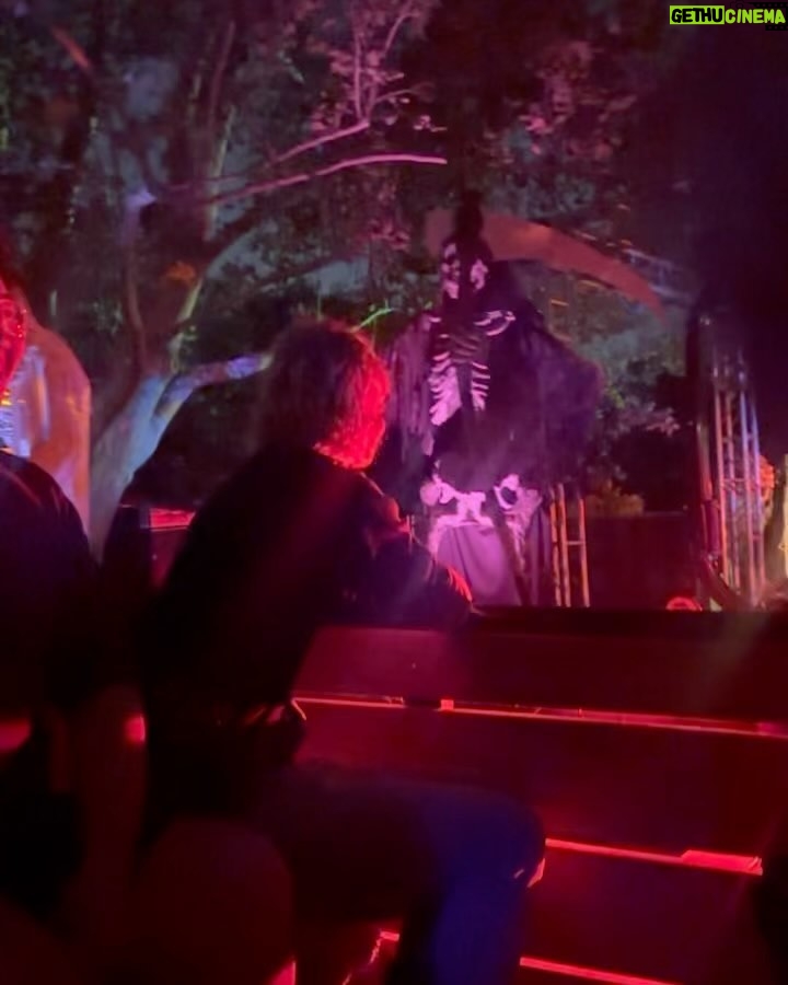 Gabe Lopez Instagram - #halloween part 1 - βTwas the season. @horrornights @lahauntedhayride #halloweenhorrornights #lahauntedhayride #hauntedhayride #westhollywood ππππ»ππΊπ§β€οΈπ»πππ Los Angeles/Hollywood California