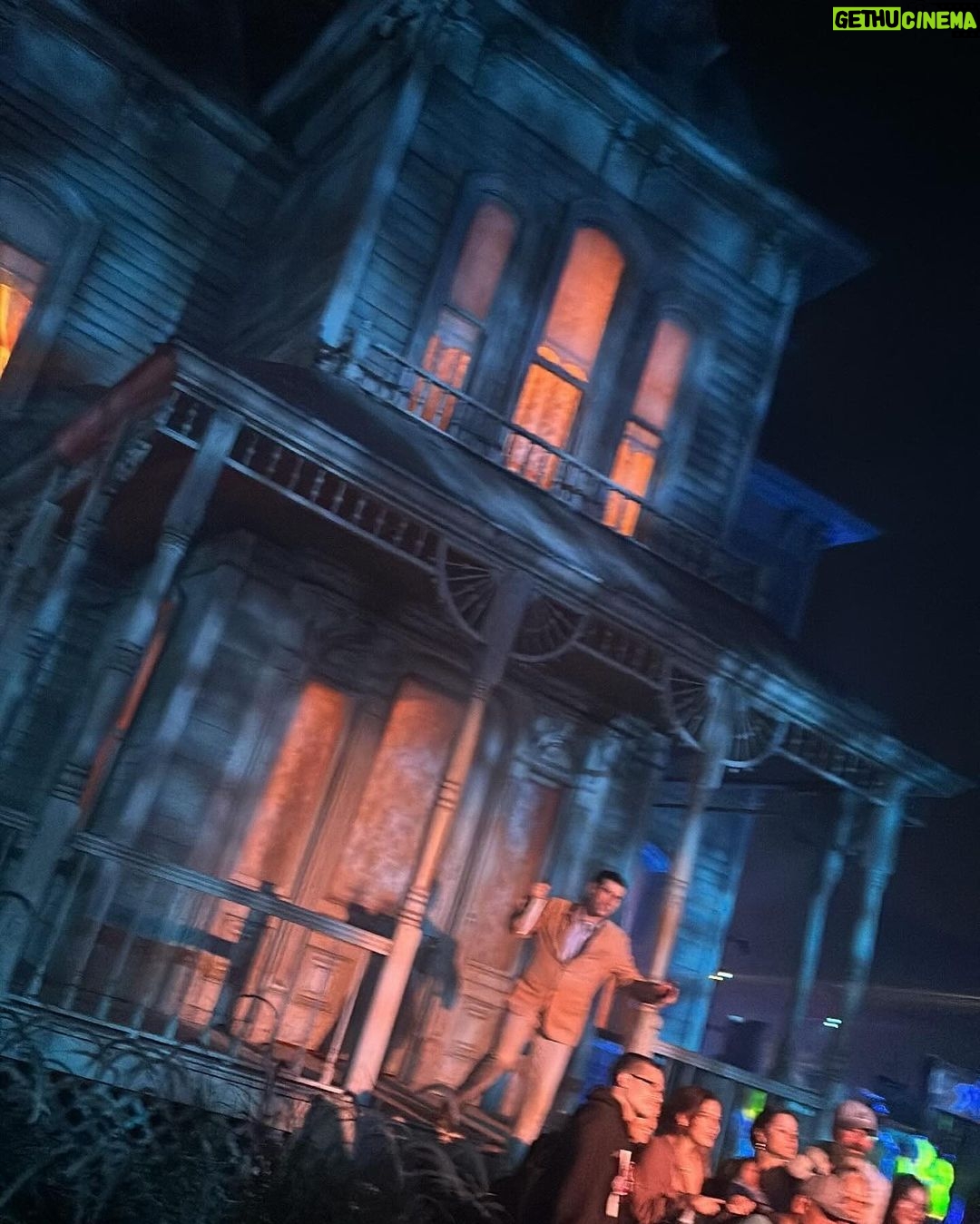 Gabe Lopez Instagram - #halloween part 1 - βTwas the season. @horrornights @lahauntedhayride #halloweenhorrornights #lahauntedhayride #hauntedhayride #westhollywood ππππ»ππΊπ§β€οΈπ»πππ Los Angeles/Hollywood California