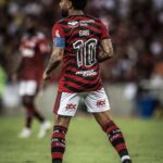 Gabigol Instagram - Obrigado Deus, por mais um dia especial! @zico foi uma honra, e sempre será 👑❤️