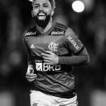 Gabigol Instagram - Alegria de quem ganhou, fez gol, assistência e vai curtir @rep.festival LIL GABI, on 🤪 Estádio Raulino de Oliveira