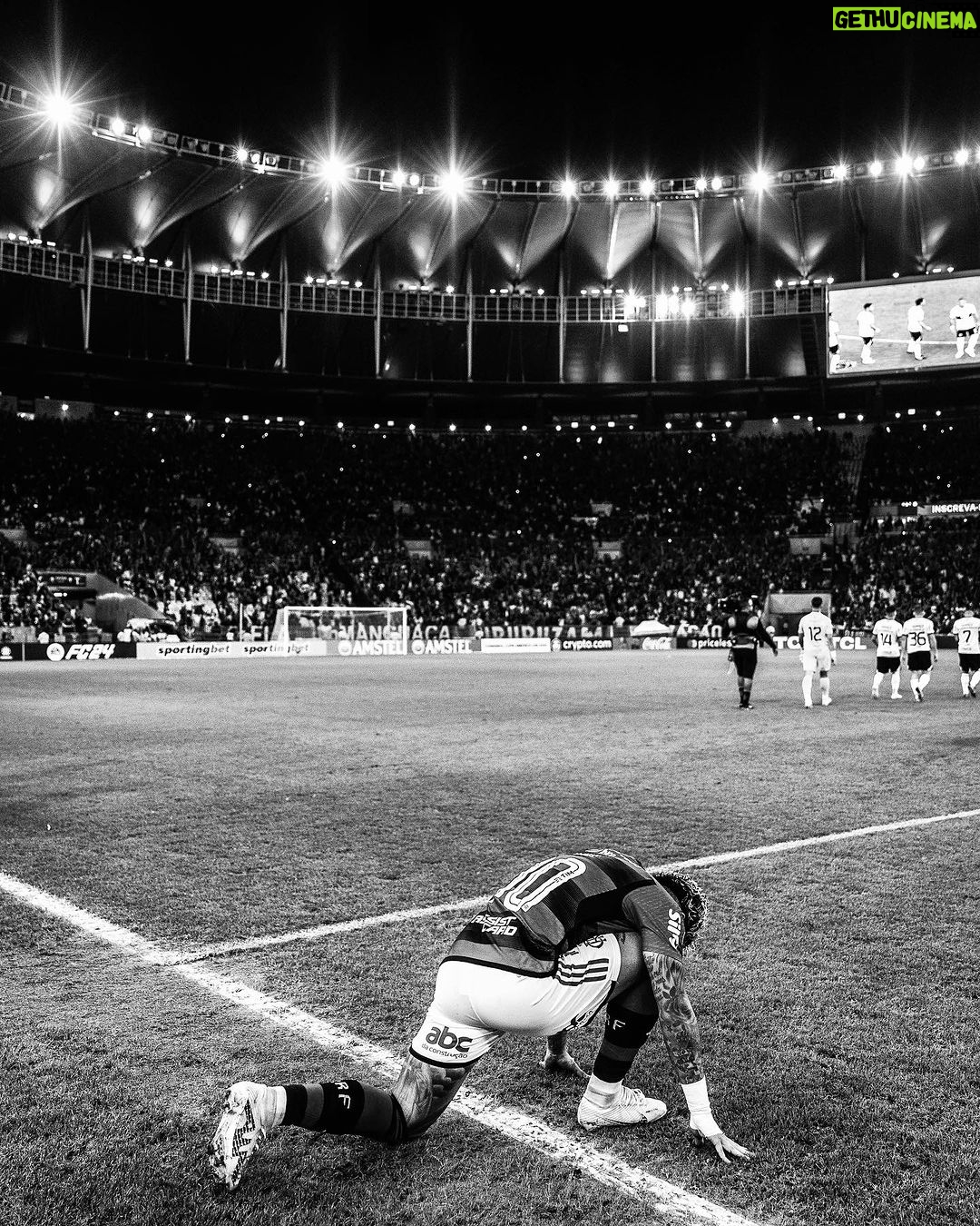 Gabigol Instagram - Para sua honra e glória, amém.