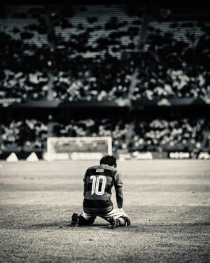 Gabigol Instagram - Isaías 41: 10. “Não temas, porque eu sou contigo; não te assombres, porque eu sou teu Deus; eu te fortaleço, e te ajudo, e te sustento com a destra da minha justiça. “