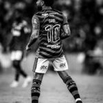 Gabigol Instagram - Obrigado Deus, por mais um dia especial! @zico foi uma honra, e sempre será 👑❤️