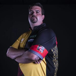 Gabriel Clemens Instagram - Ein gutes Wochenende in Barnsley 🎯😎
Mein (ich glaube)6. Pro Tour Finale erreicht😊
Leider auch dieses verloren aber Hey es war wieder ein Finale 💪💪
Bei der Qualität an Spielern ist es nicht selbstverständlich so weit zu kommen!!!
Jetzt heißt es mal kurz heim und dann am Donnerstag auf nach Kiel zum 1. European Tour Turnier der @pdceurope in diesem Jahr!!!

#TargetDarts #ursapharmengagement #hylo #stepbeyond #prowin #prowininternational #lstyle #lstyleglobal #berwian #steuerkanzleiroob #immobilienheer #bank1saar #autohausdeckert #teamgermangiant