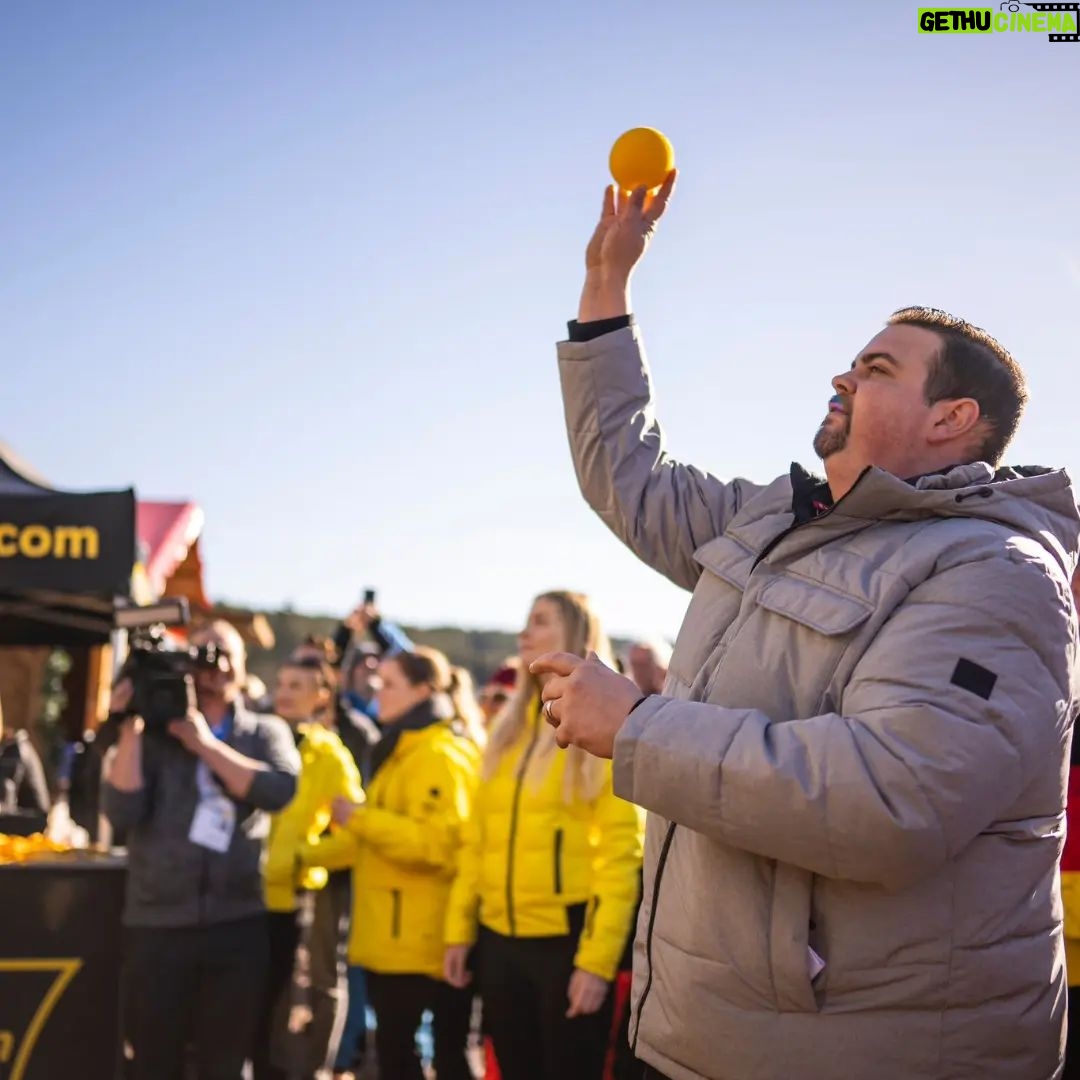Gabriel Clemens - 9.3K Likes - Perfekte Technik oder was meint ihr?😂😂😂
#fun #biathlonwm2023 #sun #oberhof #Spaß