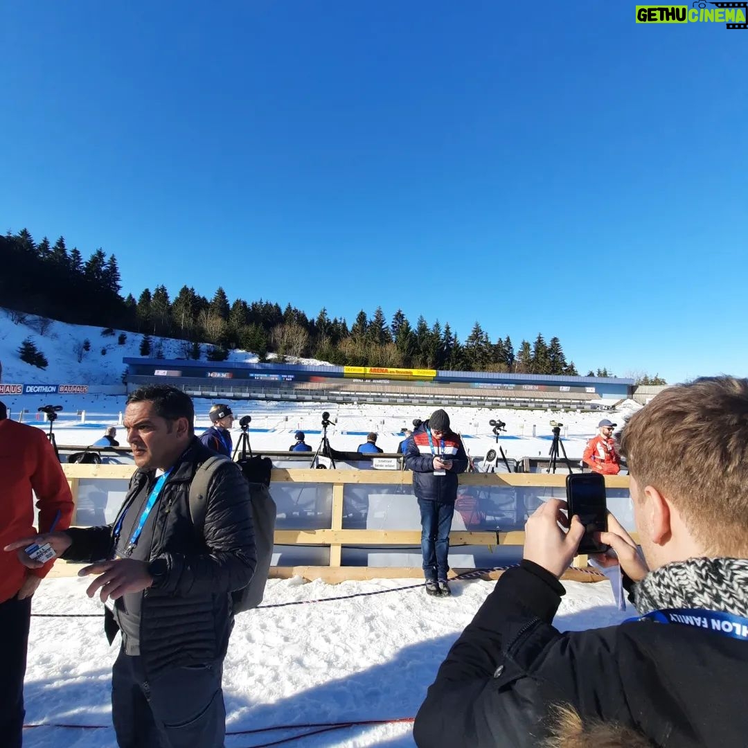 Gabriel Clemens Instagram - Danke für die Einladung @interwetten Biathlon WM in Oberhof Eine geile Veranstaltung 😍 Oberhof, Germany