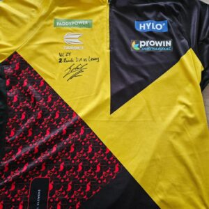 Gabriel Clemens Instagram - Für einen guten Zweck versteigere ich dieses Matchworn Trikot bei ebay!!! 
Der gesamte Erlös geht an @mylifewith_can_cer

Marie kenne ich persönlich wie man auf dem 2. Bild sehen kann da sie mit mir zusammen bei @sportsmed.saar trainiert!!!Marie leidet seit 2016 an Knochenkrebs und ist auf Spenden angewiesen da es eine Behandlung gibt die anschlägt aber keine Krankenkasse übernimmt die Kosten!!!Wenn ihr mehr über die Geschichte erfahren wollt guckt gerne auf den Insta Account von Marie @mylifewith_can_cer 

@s.jacob24 @ps_schmidt und ich haben überlegt wie wir auf die Geschichte von Marie aufmerksam machen können und auch was Gutes tun können. Dabei entstand dann diese Idee!!

Das ist der Link zur Auktion oder in meiner Story direkt 

https://www.ebay.de/itm/355334882023?mkcid=16&mkevt=1&mkrid=707-127634-2357-0&ssspo=o9q_jgr9quo&sssrc=2524149&ssuid=o9q_jgr9quo&widget_ver=artemis&media=COPY

Ihr könnt auch helfen damit wenn ihr den Beitrag teilt und wir so mehr Aufmerksamkeit für die Geschichte bekommen!!
Vielen Dank 😘

Euch einen guten Rutsch ins neue Jahr 🍀Bleibt gesund