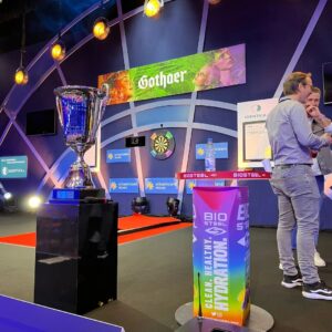 Gabriel Clemens Instagram - Freue mich sehr auf die #promidartswm live auf @prosieben 20.15 Uhr
Schaltet ein!!! Wir sind alle🔥