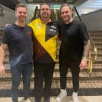Gabriel Clemens Instagram - Für einen guten Zweck versteigere ich dieses Matchworn Trikot bei ebay!!! Der gesamte Erlös geht an @mylifewith_can_cer Marie kenne ich persönlich wie man auf dem 2. Bild sehen kann da sie mit mir zusammen bei @sportsmed.saar trainiert!!!Marie leidet seit 2016 an Knochenkrebs und ist auf Spenden angewiesen da es eine Behandlung gibt die anschlägt aber keine Krankenkasse übernimmt die Kosten!!!Wenn ihr mehr über die Geschichte erfahren wollt guckt gerne auf den Insta Account von Marie @mylifewith_can_cer @s.jacob24 @ps_schmidt und ich haben überlegt wie wir auf die Geschichte von Marie aufmerksam machen können und auch was Gutes tun können. Dabei entstand dann diese Idee!! Das ist der Link zur Auktion oder in meiner Story direkt https://www.ebay.de/itm/355334882023?mkcid=16&mkevt=1&mkrid=707-127634-2357-0&ssspo=o9q_jgr9quo&sssrc=2524149&ssuid=o9q_jgr9quo&widget_ver=artemis&media=COPY Ihr könnt auch helfen damit wenn ihr den Beitrag teilt und wir so mehr Aufmerksamkeit für die Geschichte bekommen!! Vielen Dank 😘 Euch einen guten Rutsch ins neue Jahr 🍀Bleibt gesund