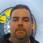 Gabriel Clemens Instagram - Darts-Fans aufgepasst 🎯☝️ @gabriel.clemens180 hat einen Tipp 🙏 Am 26. und 27. Januar zeigen wir euch die Dutch Darts Masters auf dem @dazn_de-Darts-Kanal auf @plutotvde. Schaltet unbedingt ein! Wem drückst du die Daumen? ❤️ #darts #dutchdartsmasters #dazn #plutotv #dartzn #gabrielclemens #pdc