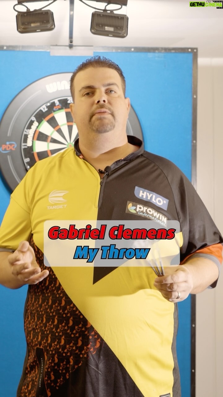 Gabriel Clemens - 11.5K Likes - 🤌🏽 The German Giants special throw 🇩🇪🎯 #pdc #pdcdarts #darts #throw #gaga