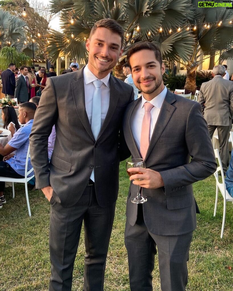 Gabriel Luiz Instagram - Milionário e José Rico
