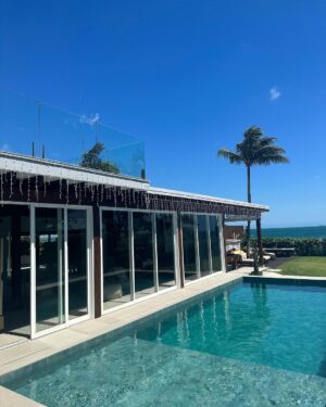 Gabriel Medina Instagram - home sweet home 🏠