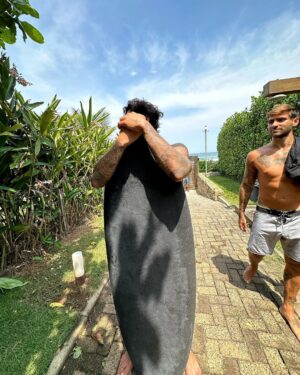 Gabriel Medina Instagram - home sweet home 🏠
