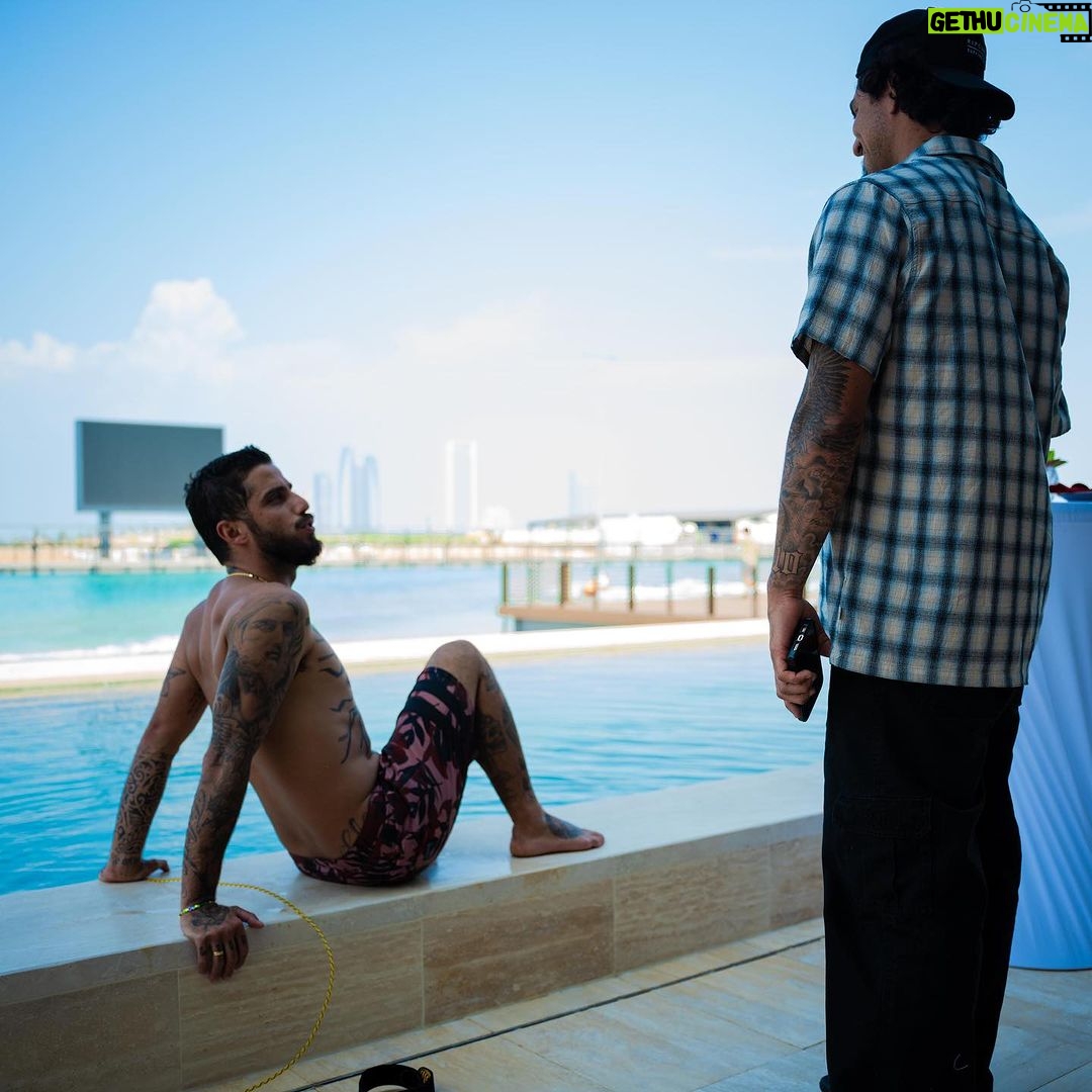 Gabriel Medina Instagram - randomly lately πΆπ»ββοΈ... π