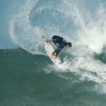 Gabriel Medina Instagram - 🥷🏻 V: @lucasbalbino_ JBay